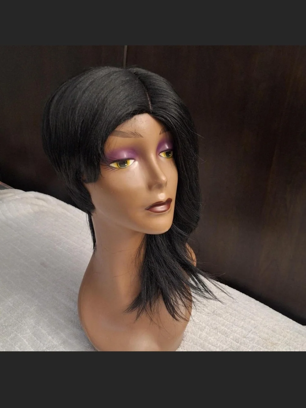 Natural Straight Black Human-Look Wig – Sleek Women’s Hairpiece